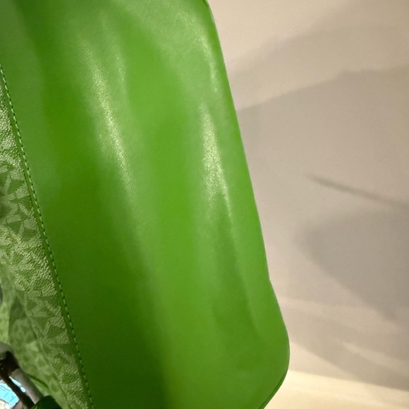 MICHAEL KORS Rhea Medium Signature Logo Backpack - Picture 5 of 7